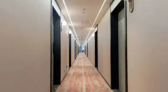 Shangkeyou Hotel (Wuxi Huiju Jiulihe Subway Station)