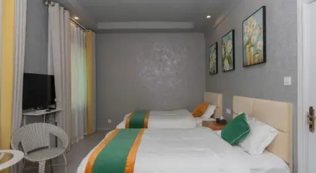 Shanhai·Qiuchi B&B, Rezerwuj Bed and Breakfast Hotele w Kunming z parkingiem, Parking
