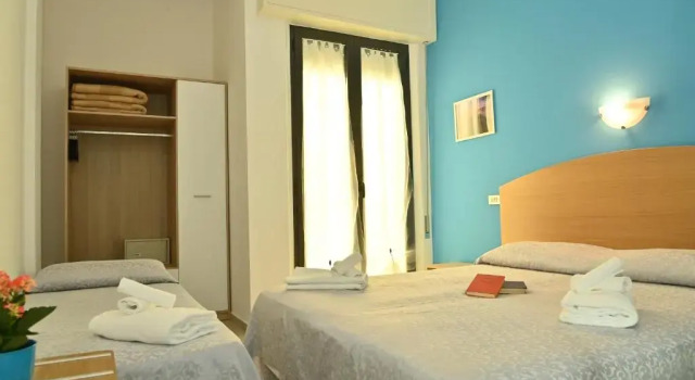 Семейный номер Standard с балконом Hotel Italy