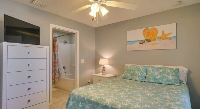 Family-friendly Home ~ 10 Mi to Dtwn Cape Coral