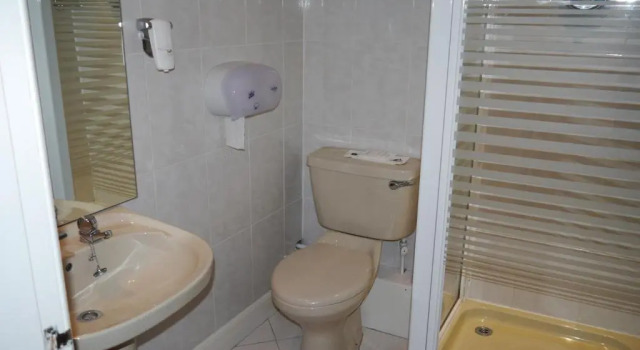 Семейный номер Standard Caledonian Hotel