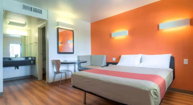 Двухместный номер Standard Motel 6-Palm Springs, CA - Downtown