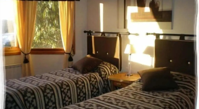 Коттедж с 2 комнатами Bungalows Maniu