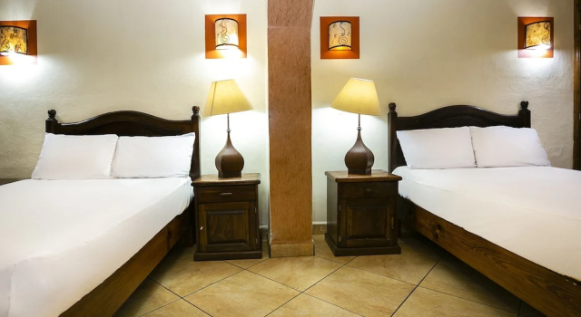 Четырёхместный номер Standard Hotel Casa del Virrey & Suites