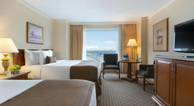 Четырёхместный номер Deluxe Harrah's Council Bluffs – A Caesars Rewards Destination