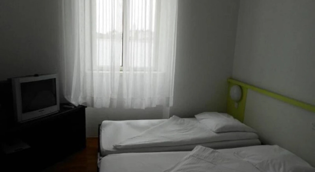 Hotel Tamaris, Prenota Hotel Vis 