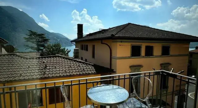 Двухместный номер Superior с балконом и с видом на внутренний двор Hotel Locanda Castagnola