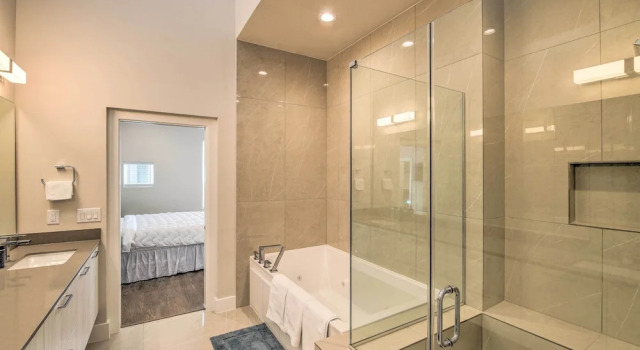 Апартаменты Bright & Spacious Houston Townhome: Near Dtwn