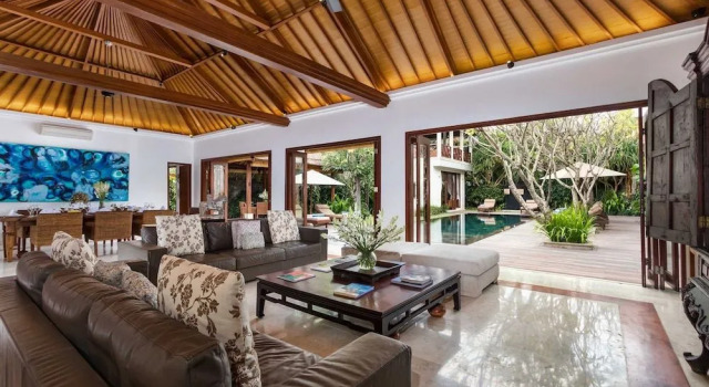 Villa Rubina - Luxury Pool Villa in Batu Belig Next to the Beach, Reserva ahora Villa Hoteles en Seminyak con piscina, Piscina