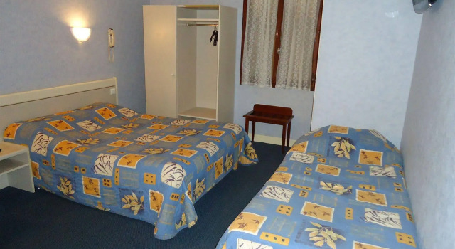Hotel des Voyageurs, Rezervovat Hotel Hotely v Millau s parkováním, poblíž Millau Train Station, Parkování