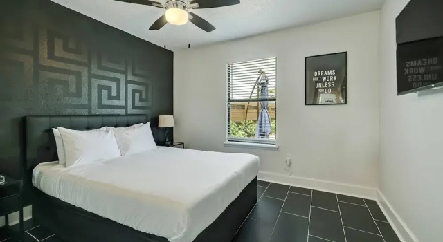 NAS Jax Pool Hot-tub Gameroom Message for Spring, Book Feriehus Sommerhuse i Jacksonville, Hytte