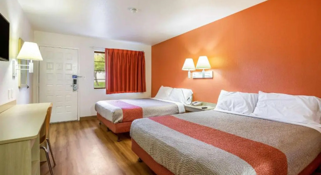 Четырёхместный номер Standard Motel 6-Kingman, AZ - Route 66 East
