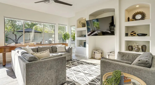 Коттедж Outdoor Oasis: Spacious Family Escape in Goodyear!