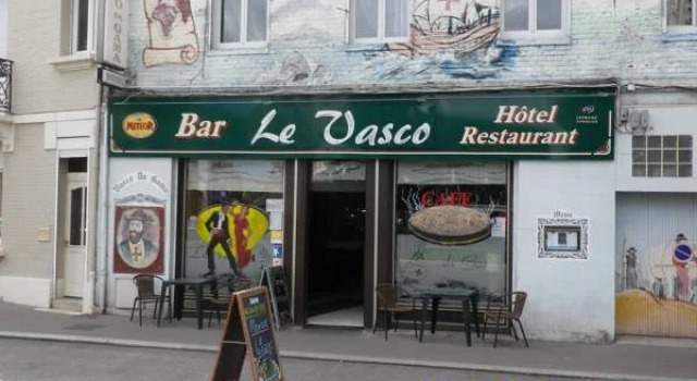 Vasco De Gama, Varaa Hotelli Saint-Quentin 