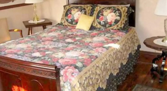 Pensacola Victorian Bed & Breakfast, Prenota Bed & breakfast Pensacola Beach Panhandle Florida