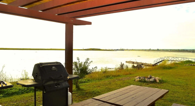 Четырёхместное шале с видом на море Les chalets Blés de Mer