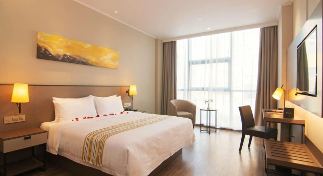 Homeinn Plus Hotel (Suzhou Wanda Plaza Subway Station)