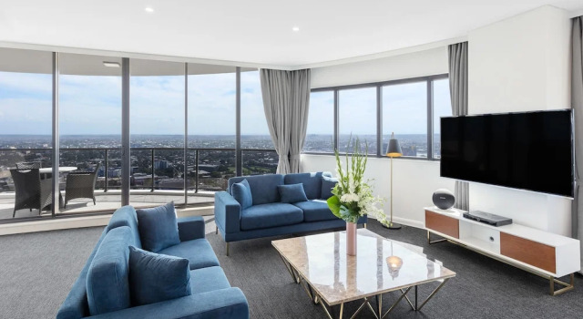 Номер Standard Пентхаус с 3 комнатами с балконом Meriton Suites Kent Street, Sydney