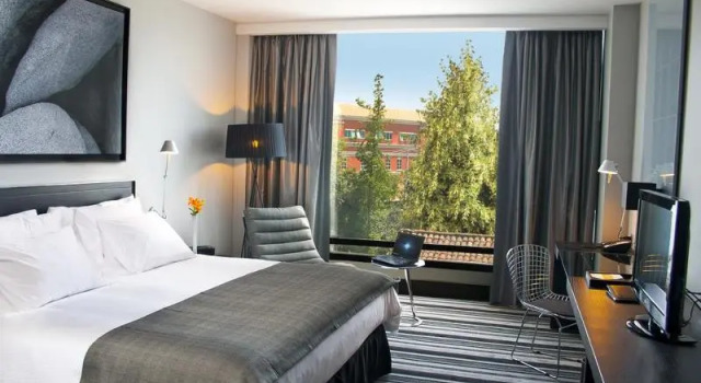 Двухместный номер Standard с балконом Wyndham Santiago Pettra