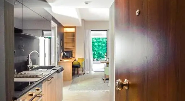 Comfort studios in Kolonaki, Забронировать Отель Афины Острова Саронического залива - Аттика, рядом с Theocharakis Foundation