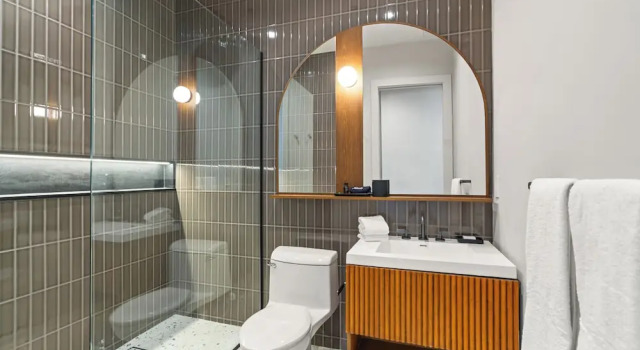 The Rover Miami, Забронировать Отель Отели Miami Metropolitan Area 3 звезды, 3*