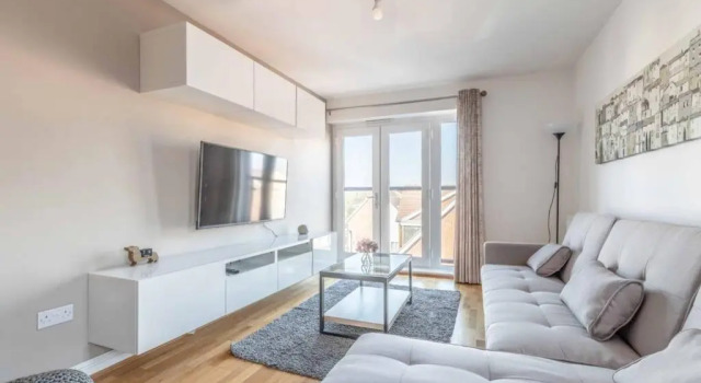 2 Bed & 2 Bath Modern Apartment - Free Parking, Varaa Huoneisto Asunnot kohteessa Merseyside, Huoneisto