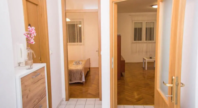 Apartment Banovic