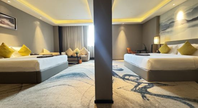 Двухместный люкс Western Royal Palace Hotel