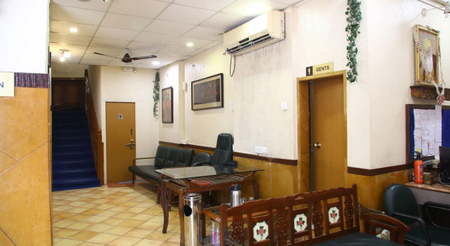 Hotel Highway Inn Andheri East, Забронировать Отель Отели штата Махараштры 3 звезды, 3*
