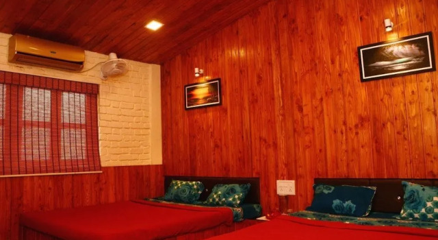 Aanandi Farm And Resort