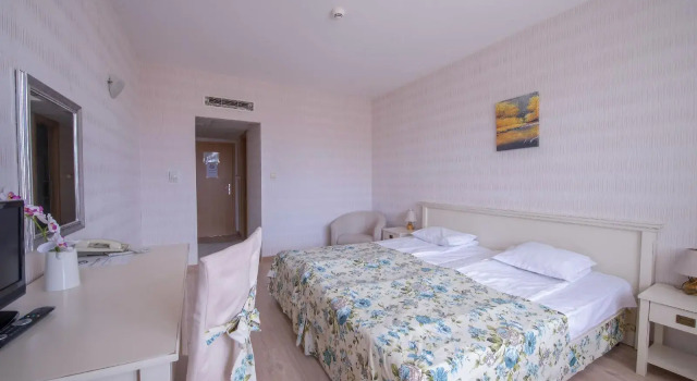 Alekta Hotel