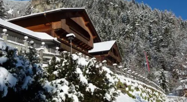 Gasthof Bauhof, Забронировать Отель Отели Гайс с парковкой, Парковка