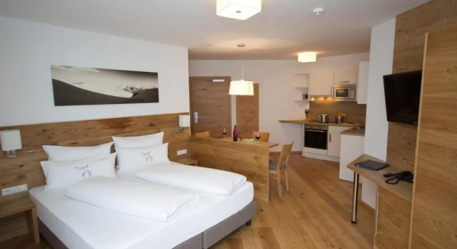 Студия Berglife Appartements