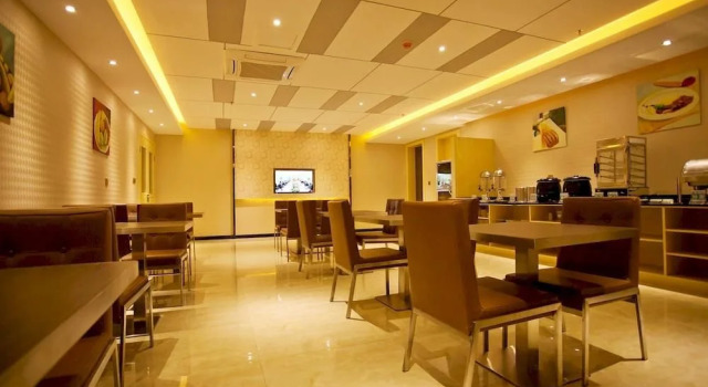 Xingbo Express Hotel Guilin Car Station Branch, Забронировать Отель Отели Гуйлинь с парковкой, рядом с Guilin Department Store, Парковка