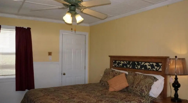 Двухместный номер Standard с видом на озеро Lake Place Resort