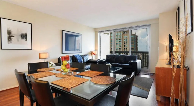 Апартаменты The Penthouse at Grand Plaza
