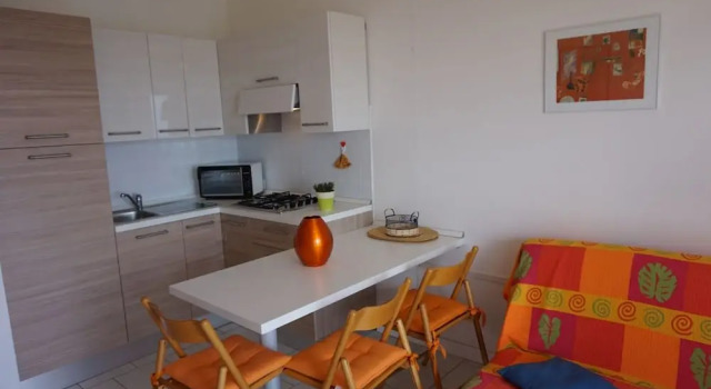 Wonderful Studio With Swimming Pool, Spacious Terrace and sea View by Beahost