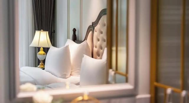 Двухместный номер Colonial Premium с видом на улицу GRAND HOTEL du LAC Hanoi