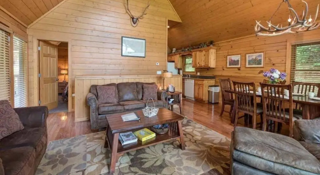 Big Sky Cabin - Two Bedroom Cabin