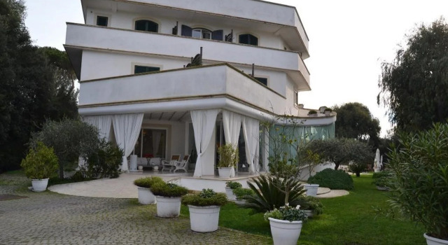Il San Francesco Charming Hotel, Забронировать Отель Отели Лацио с бассейном, Бассейн
