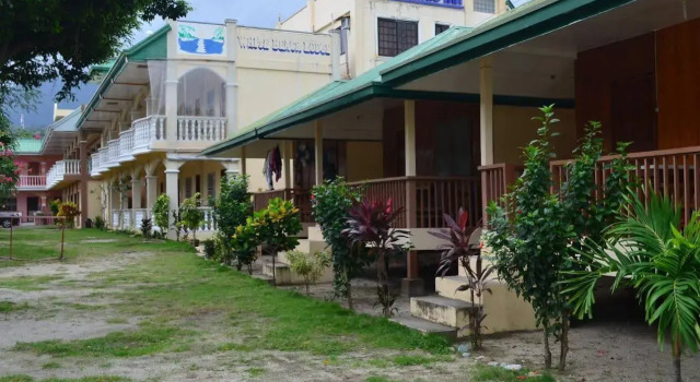 White Beach Hotel, Prenota Hotel Hotel a Mindoro con colazione, Colazione