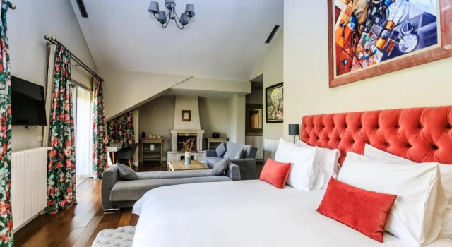 Le Palais des Cerisiers, Book Hotel Hotels in Azrou with Parking, Parking