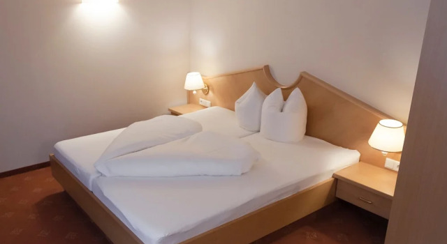 Четырёхместный семейный номер Standard Hotel Andreas Hofer