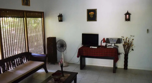 Sanuk bungalows