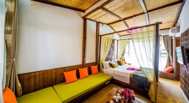 Lirenju Hostel, Забронировать Хостел Лицзян Юньнань, рядом с Улица Сквер-стрит Древнего города Даянь