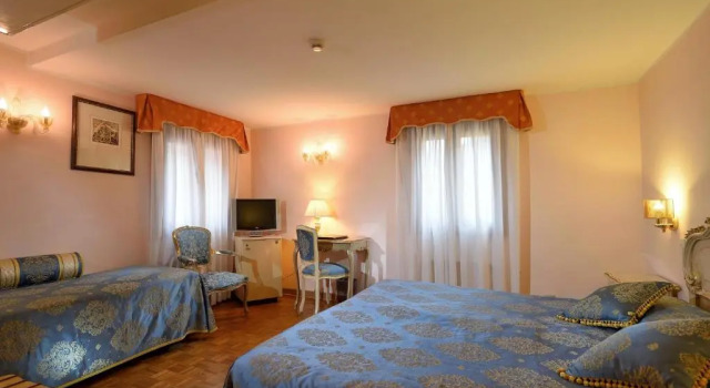 Трёхместный номер Отель Royal San Marco