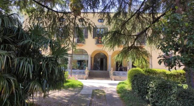 Апартаменты Villa Riva Lago - Apartment with garden and parking