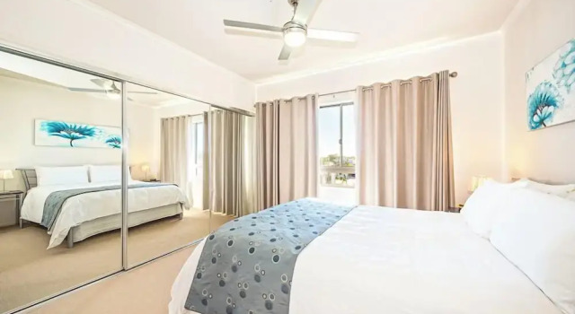 Апартаменты с 2 комнатами с балконом On the Bay Apartments