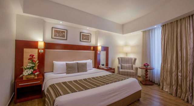 Sarovar Portico Jaipur, Забронировать Отель Отели штата Раджастхана с питанием, Пансион
