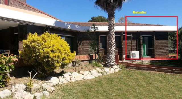 Holiday Home El Romani, Rezerwuj Hotel El Vendrell El Baix Penedès, w pobliżu Platja de les Madrigueres
